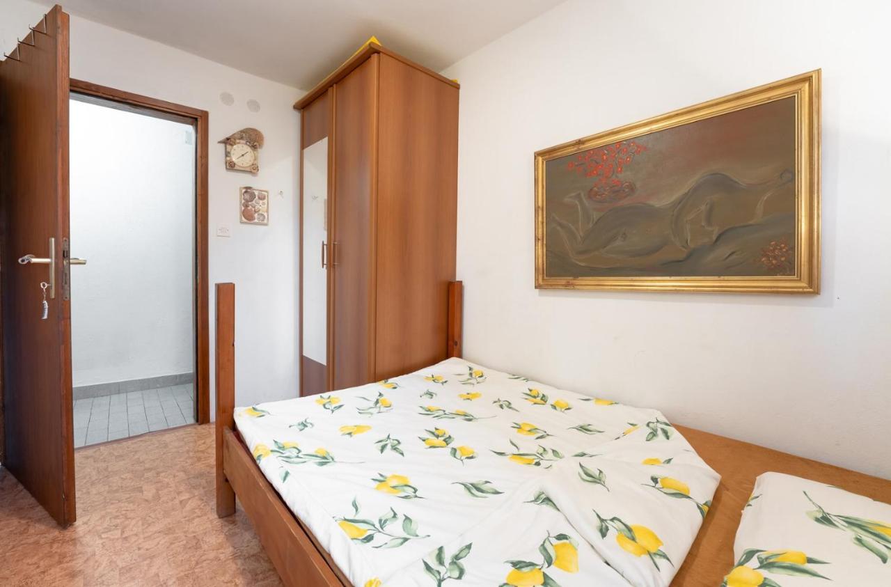 Apartment Ruj Замбратия Экстерьер фото